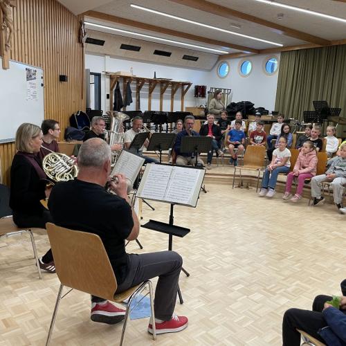 Besuch bei der Musikkapelle Oberhofen