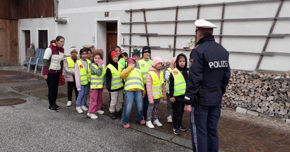 Polizei 2 :Klasse